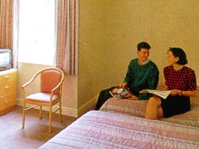 A room within the Comfort Inn Kensington