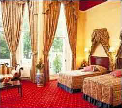 A room at Grange Strathmore Hotel