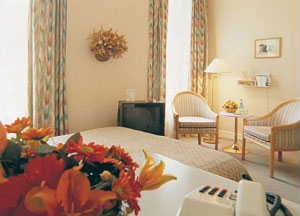 A room at Mornington Hotel