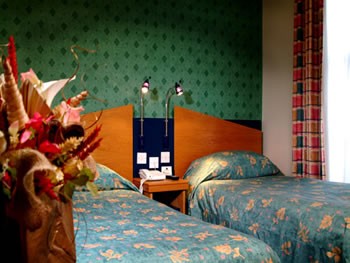 A twin room at Comfort Inn King's Cross